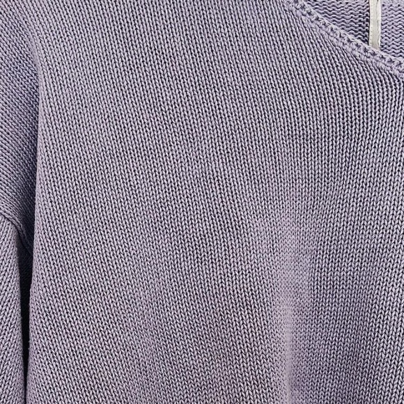 Lavender knit sweater - Picture 2 of 2